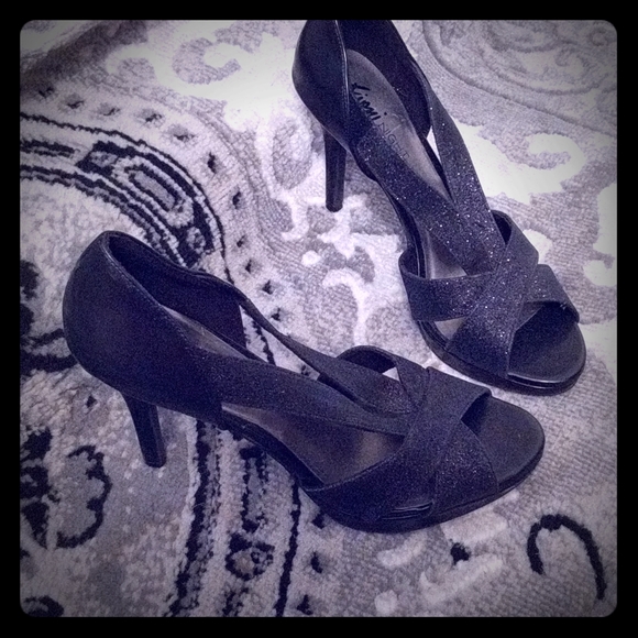 FIONI Clothing Shoes - Black Sparkle Heels